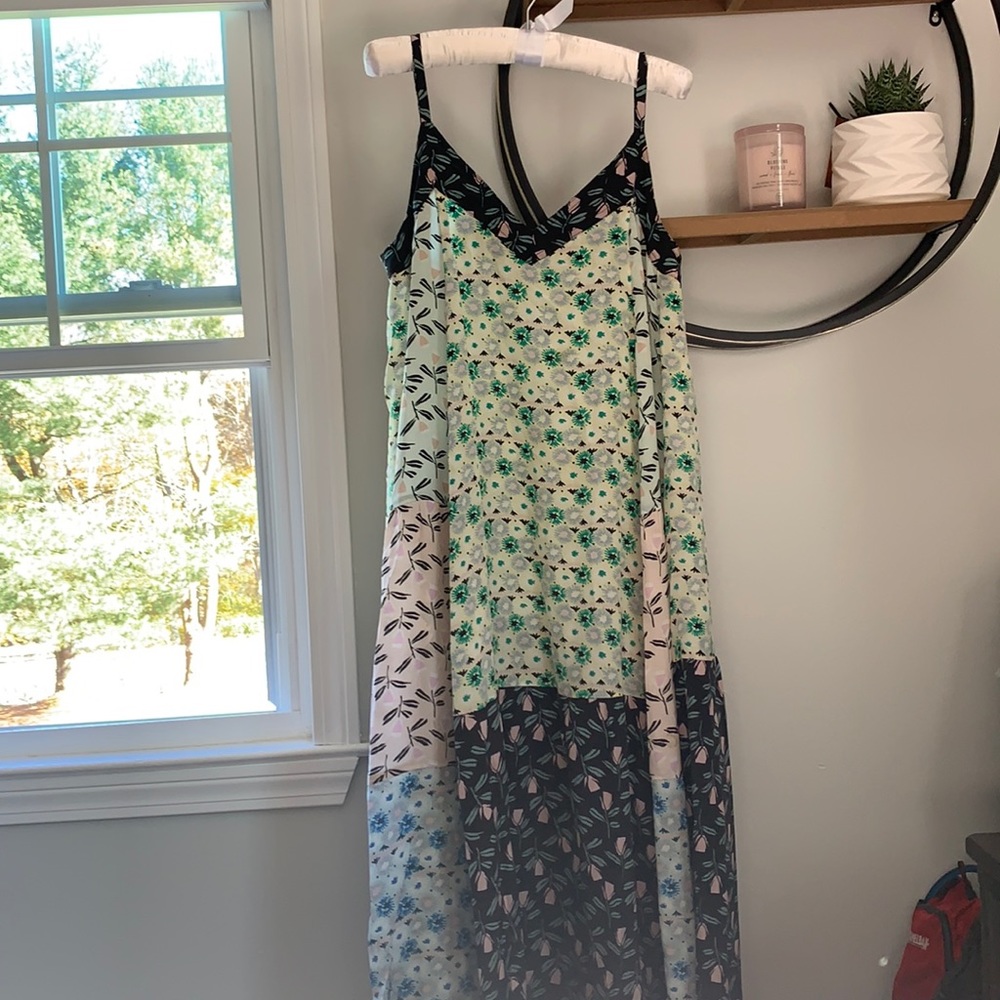 Women’s dress